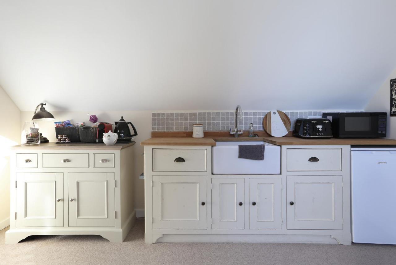 Apartamento The Den, A Secluded Annex With Hot-Tub & Heating Long Bredy Exterior foto